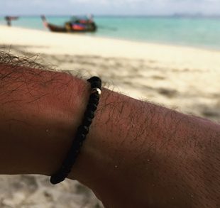 Bracciale spinello nero e oro 18 carati